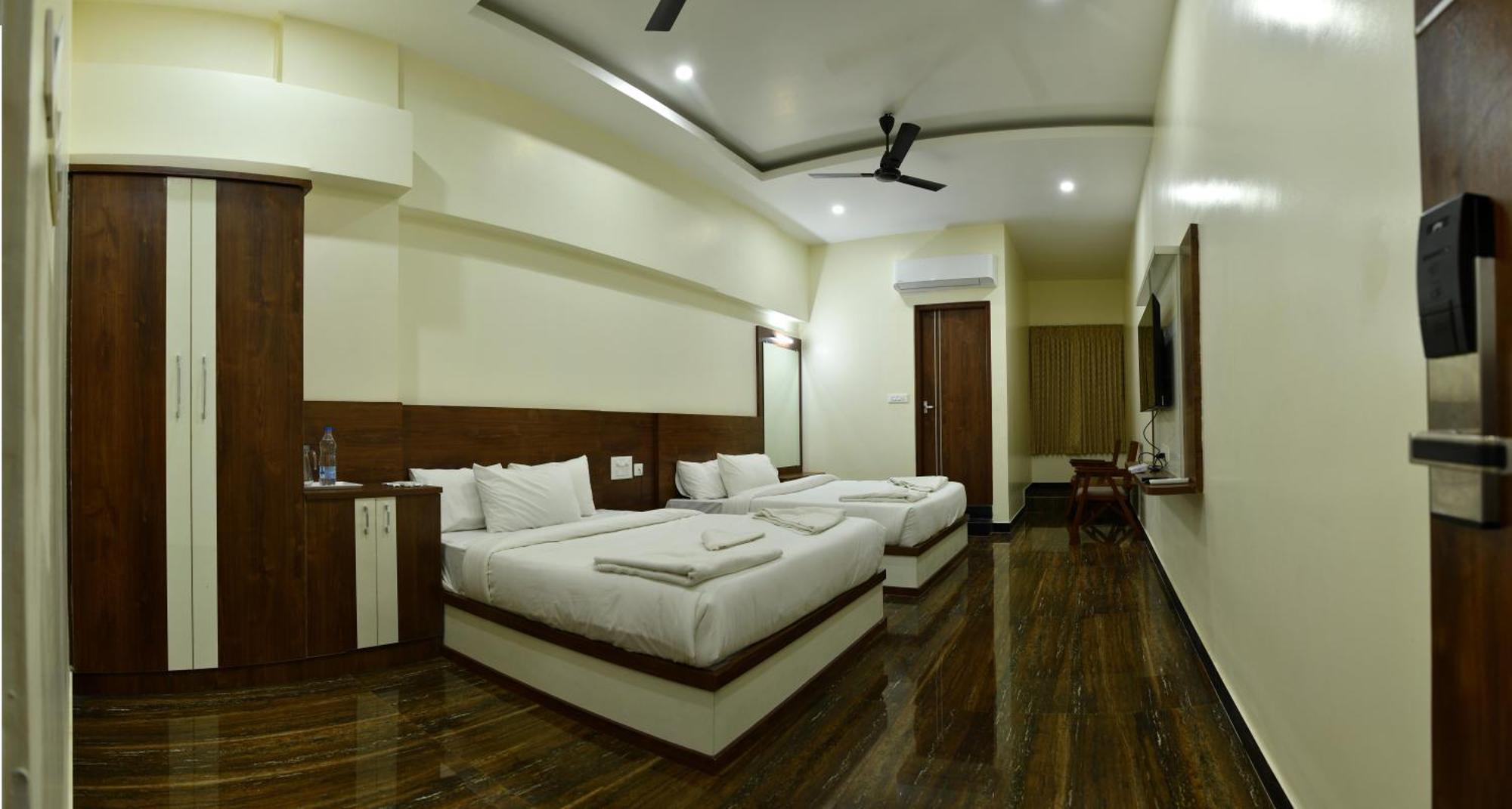 קוימבטור Hotel Nivetha Inn מראה חיצוני תמונה