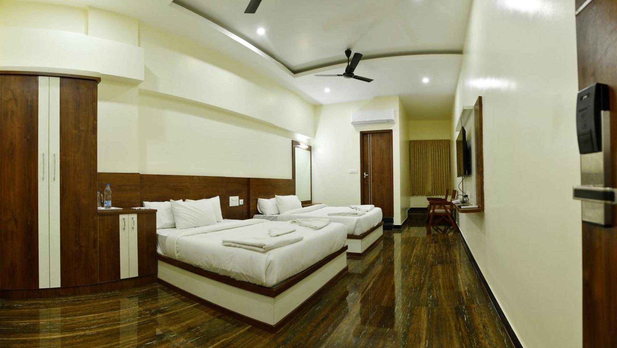 קוימבטור Hotel Nivetha Inn מראה חיצוני תמונה