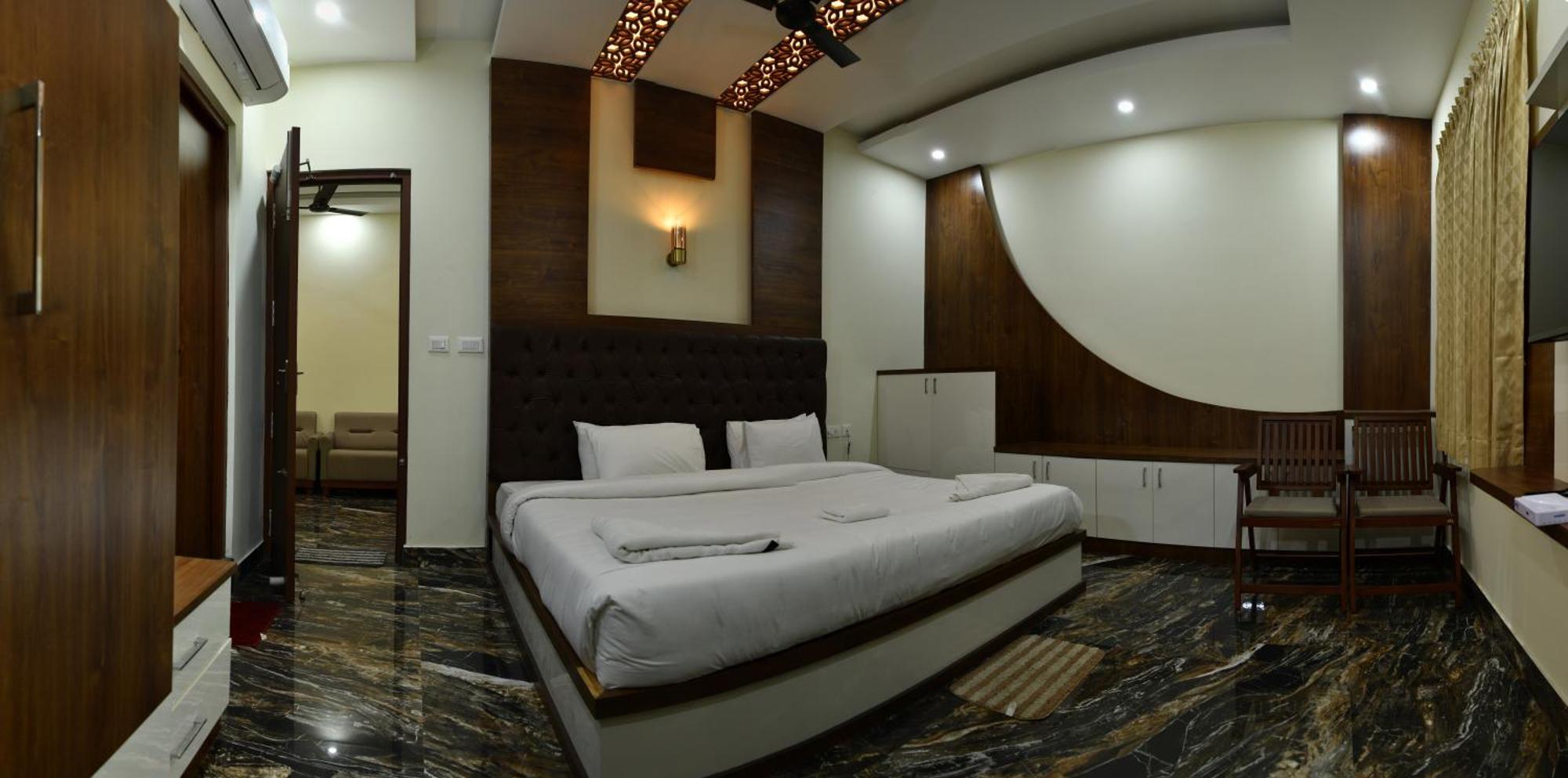 קוימבטור Hotel Nivetha Inn מראה חיצוני תמונה